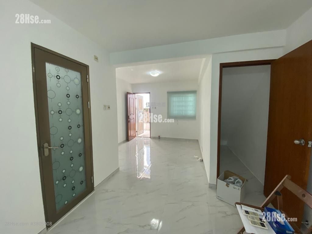 村屋 售盘 2 房 , 1 浴室