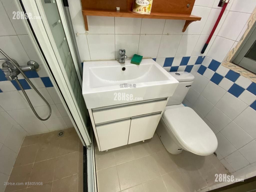 村屋 售盘 2 房 , 1 浴室