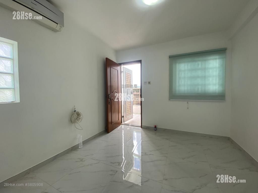 村屋 售盘 2 房 , 1 浴室