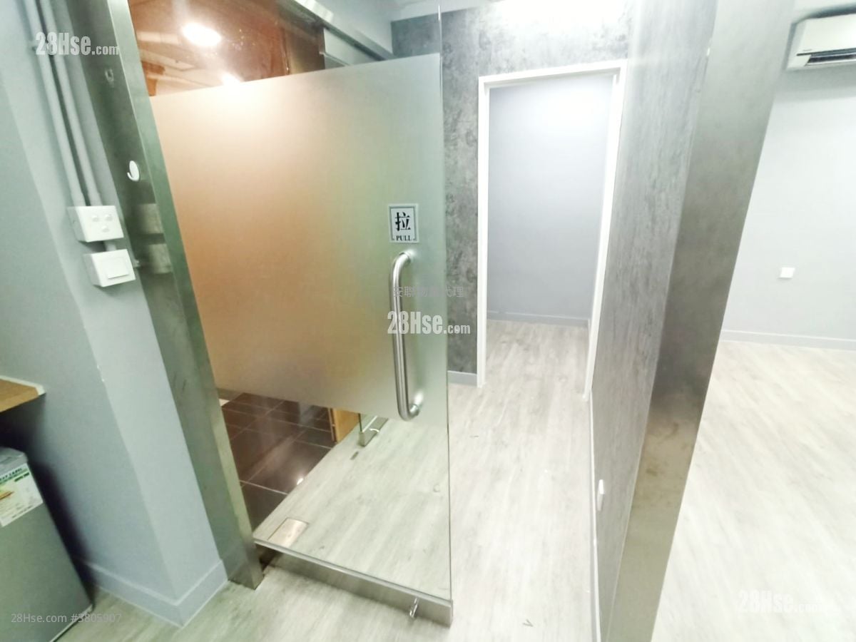 Peninsula Tower Rental