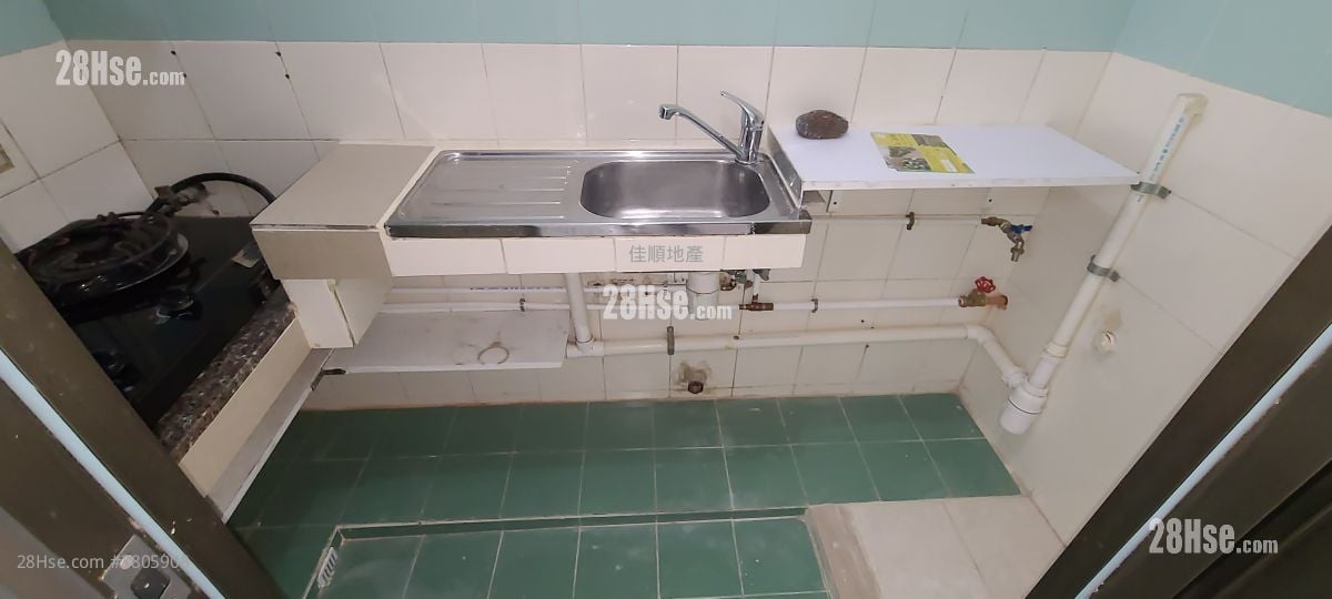 村屋 售盘 2 房 , 1 浴室