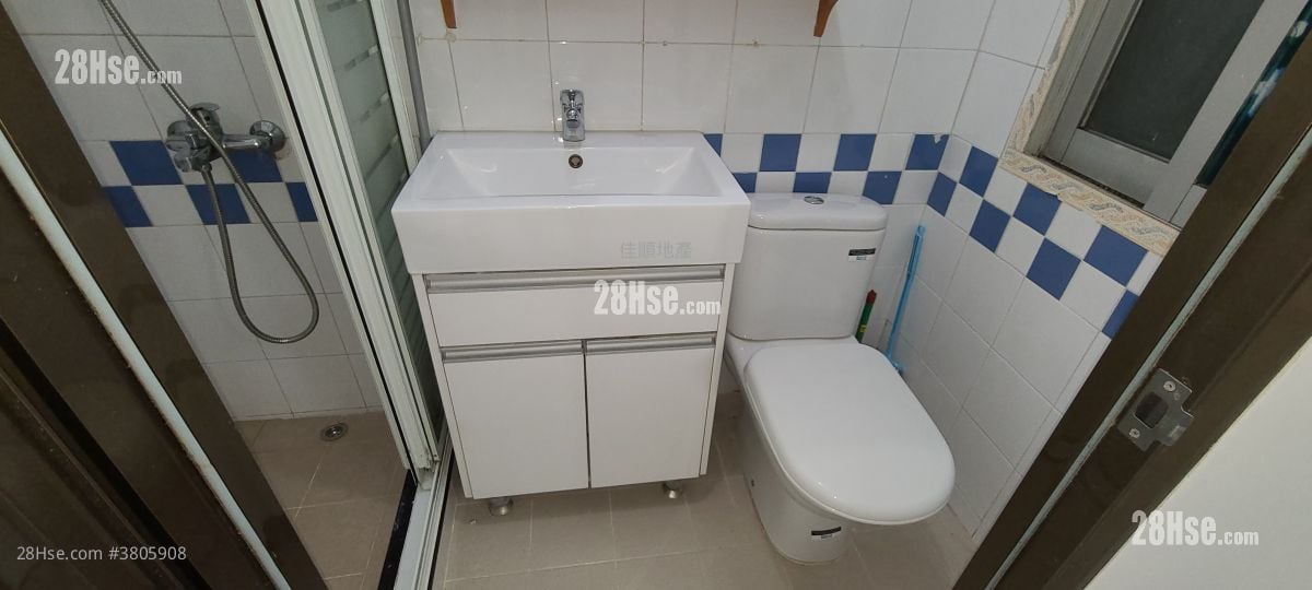 村屋 售盘 2 房 , 1 浴室