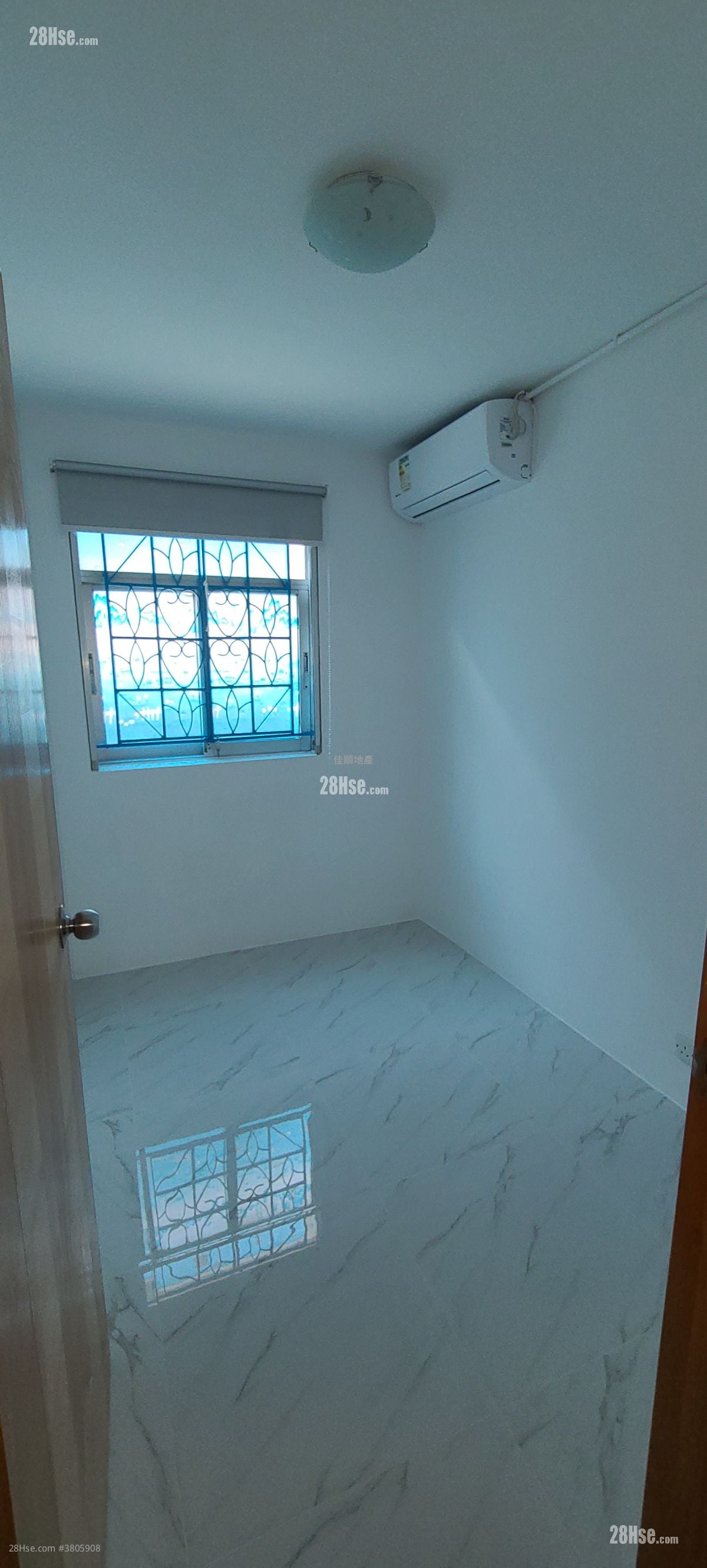 村屋 售盘 2 房 , 1 浴室