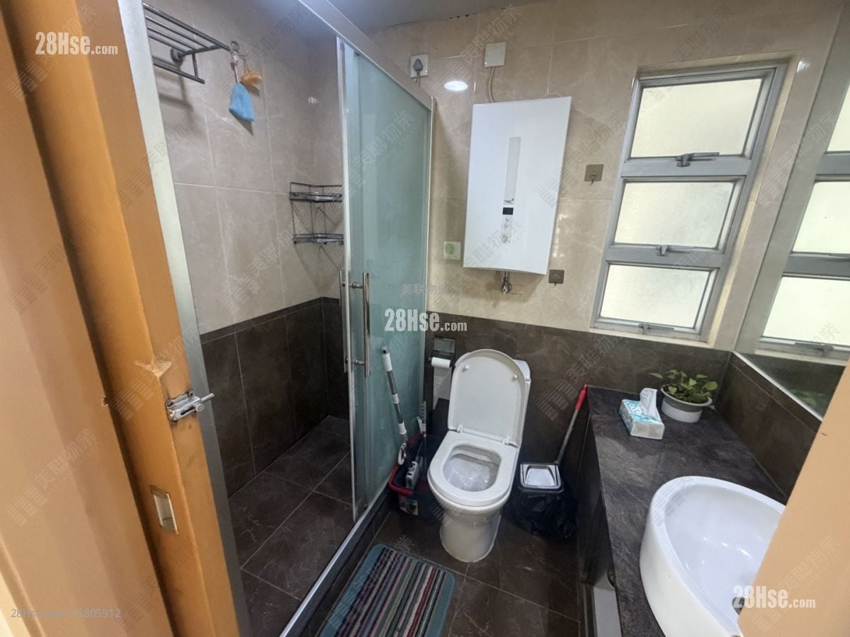 Kingswood Villas Rental 3 Bedrooms , 1 Bathroom 549 ft²