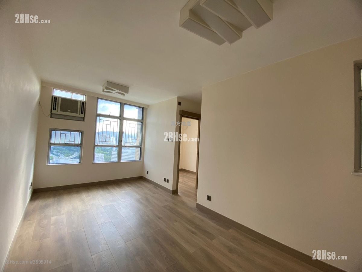 Yu Chui Court Sell 2 Bedrooms , 1 Bathroom 517 ft²