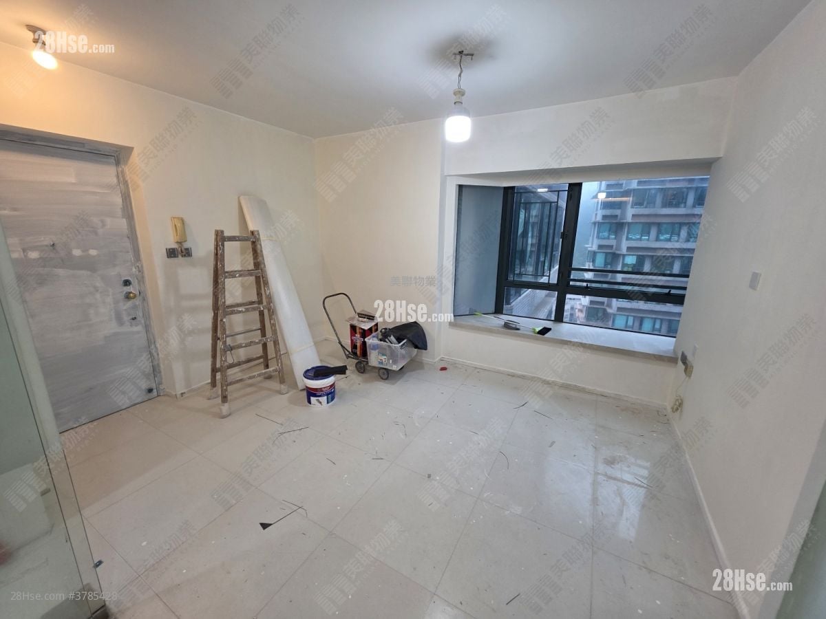 The Metro City Rental 3 Bedrooms , 2 Bathrooms 545 ft²