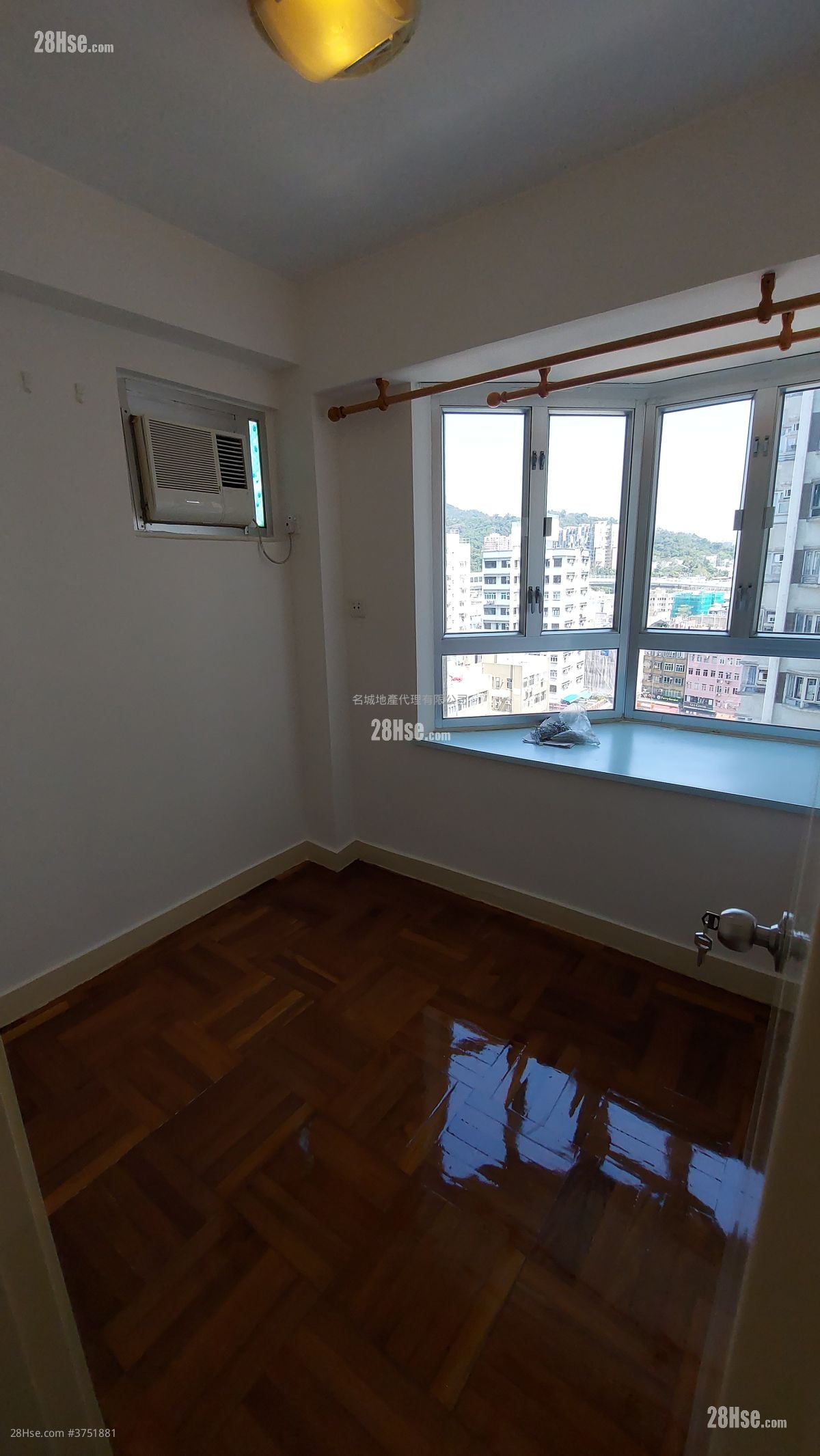 Grandeur Garden Rental 2 Bedrooms , 1 Bathroom 314 ft²