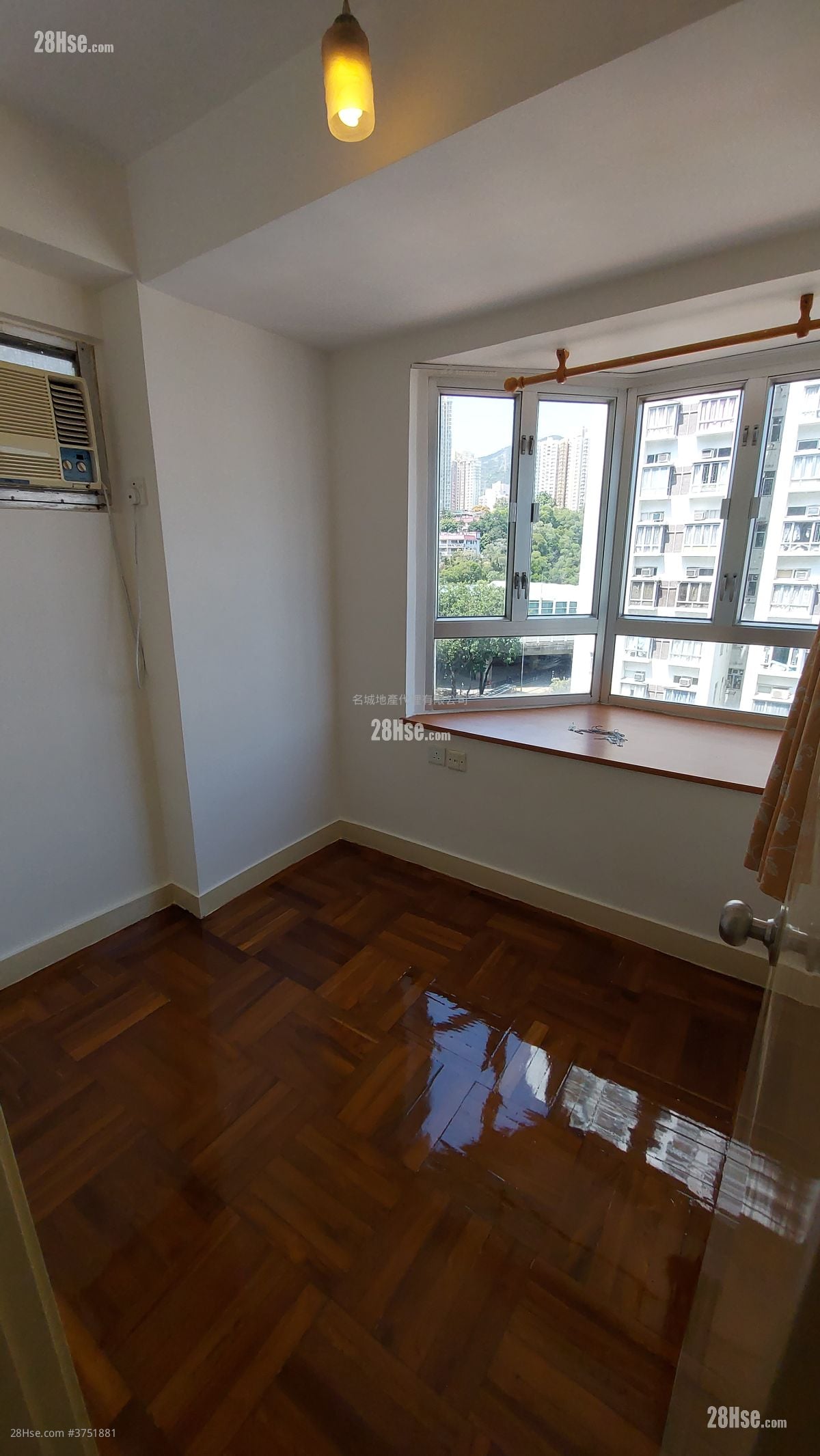 Grandeur Garden Rental 2 Bedrooms , 1 Bathroom 314 ft²