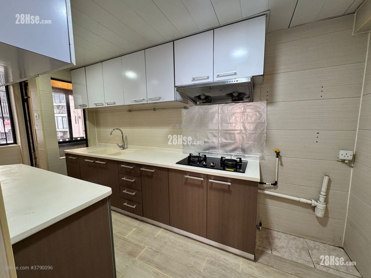 碧华花园 售盘 1,211 平方尺