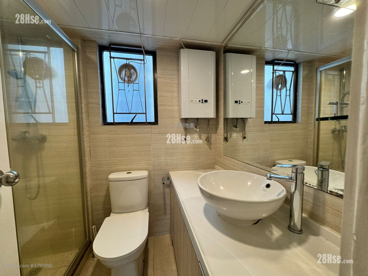 碧华花园 售盘 1,211 平方尺