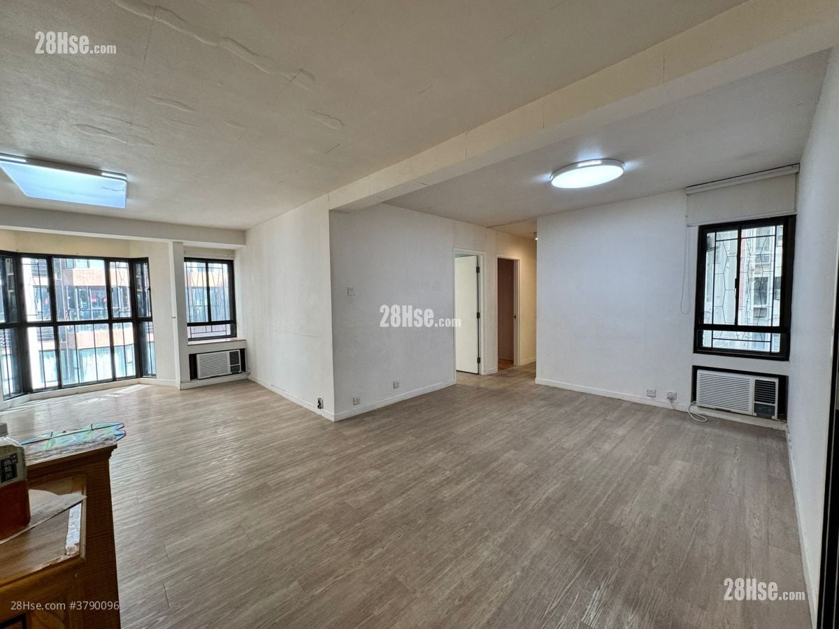 碧华花园 售盘 1,211 平方尺