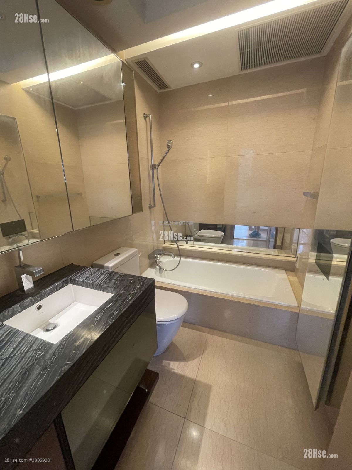 天璽 租盤 2 房 , 2 浴室 640 平方呎