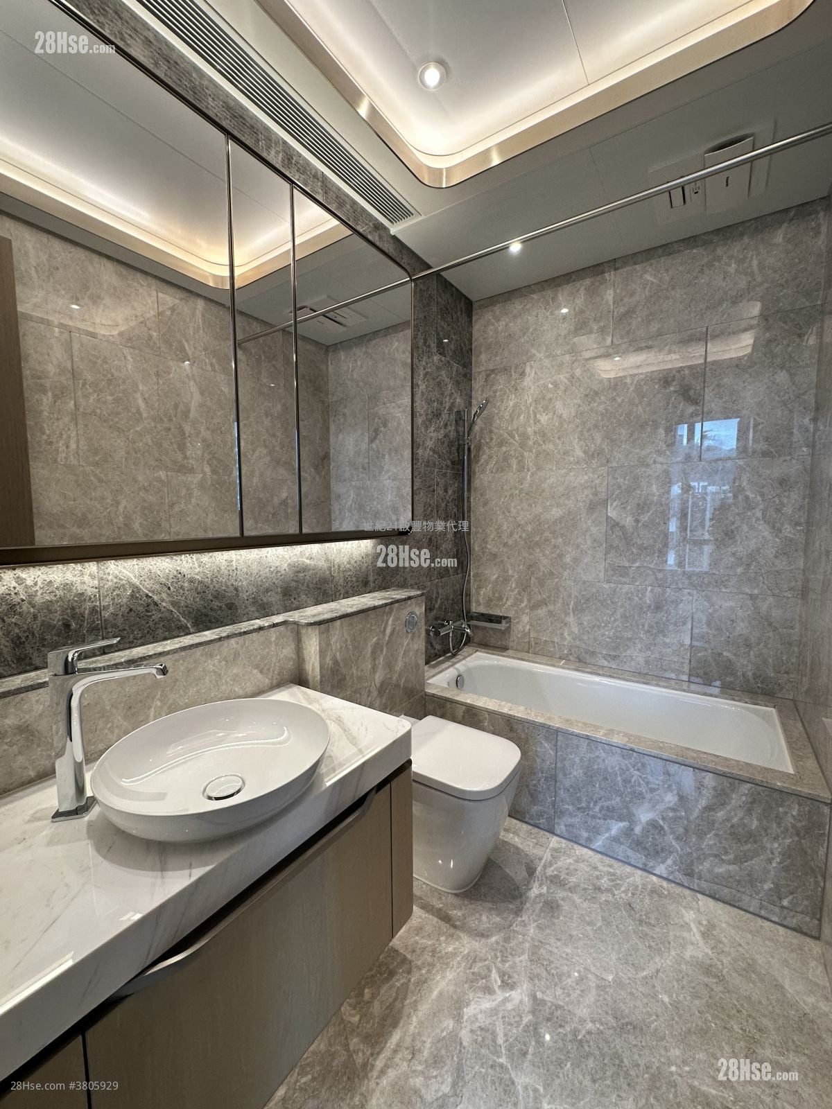 Henley Park Sell 2 Bedrooms 604 ft²