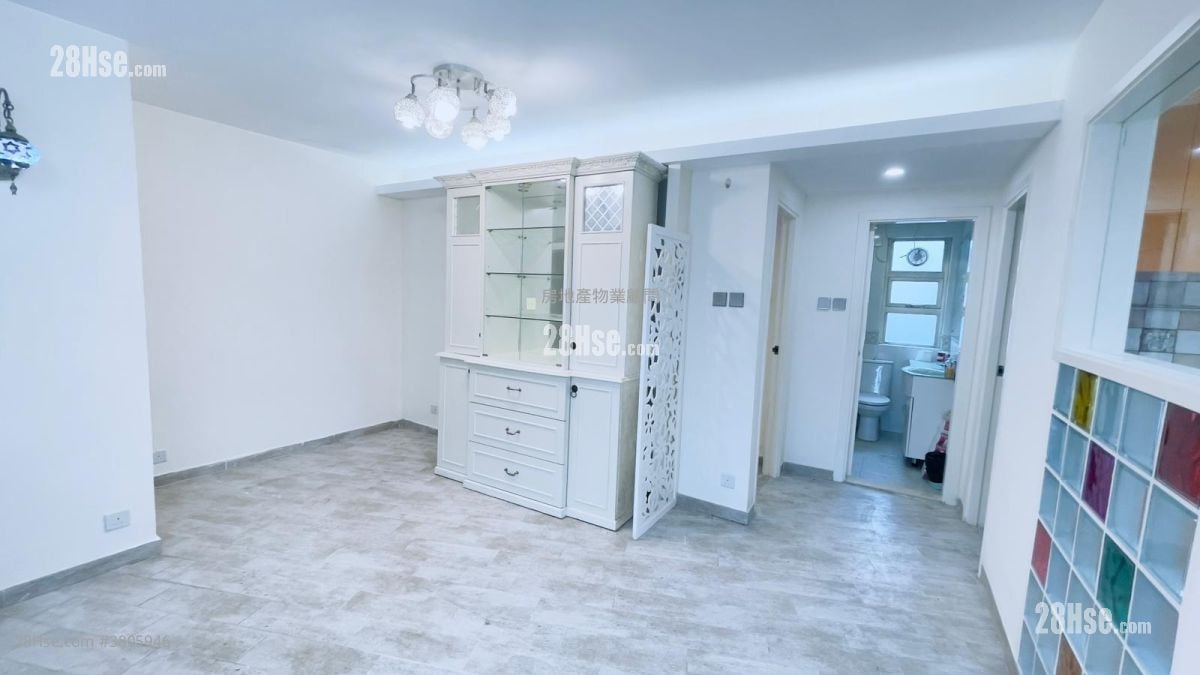 Lung Yuek Tau Sell 2 Bedrooms , 1 Bathroom 647 ft²