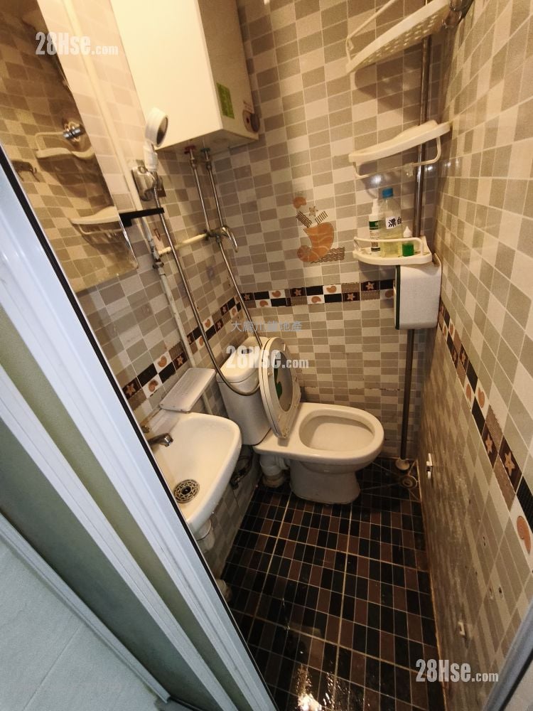 唐楼 租盘 1 房 , 1 浴室 160 平方尺