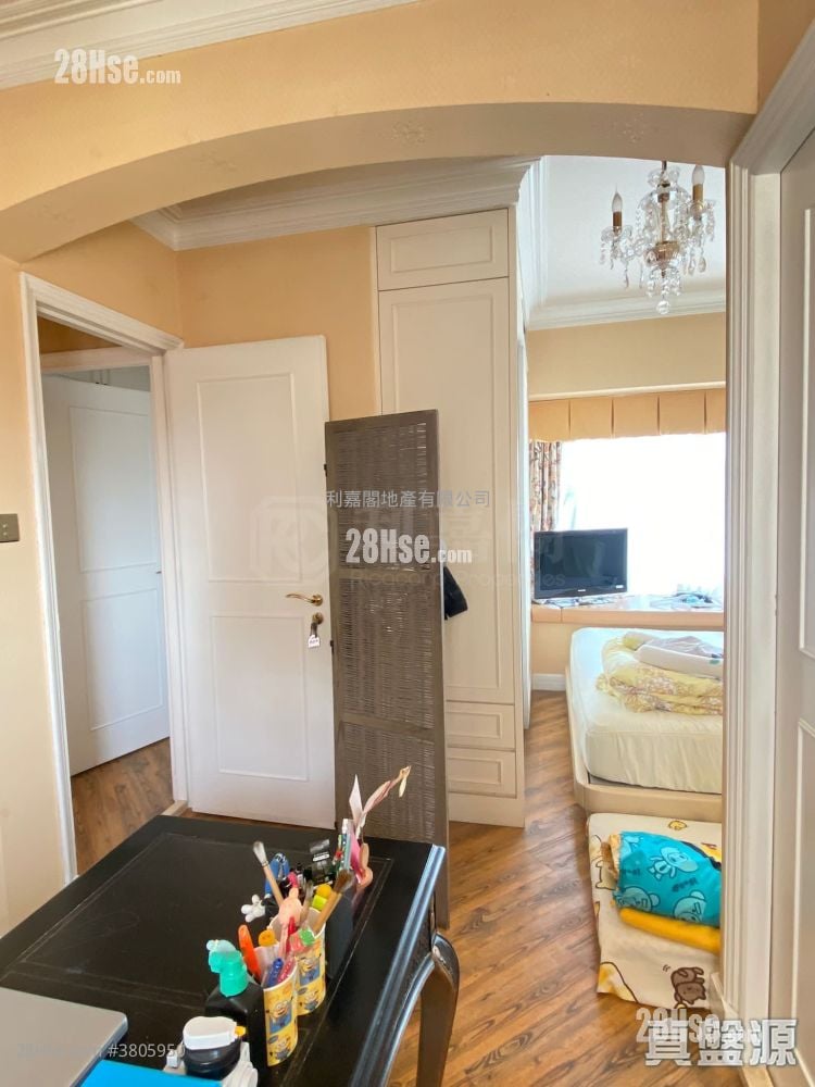 The Victoria Towers Sell 2 Bedrooms , 2 Bathrooms 778 ft²