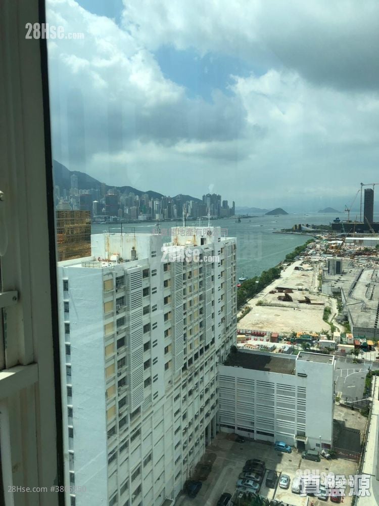 The Victoria Towers Sell 2 Bedrooms , 2 Bathrooms 778 ft²