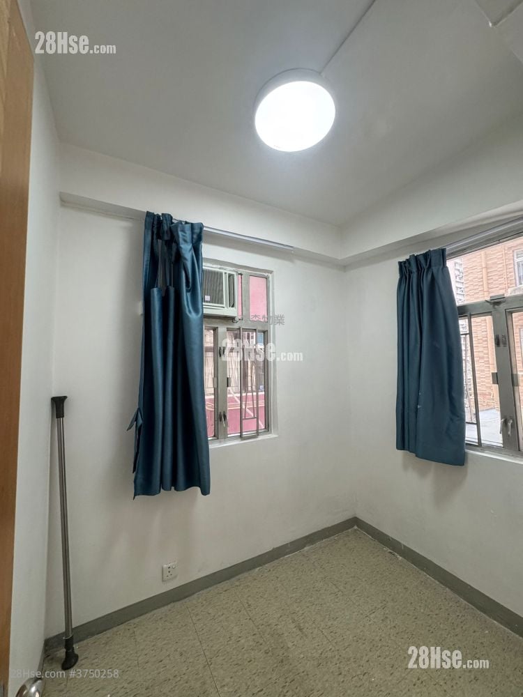 堡壘街24-26號 租盤 2 房 , 1 浴室 351 平方呎