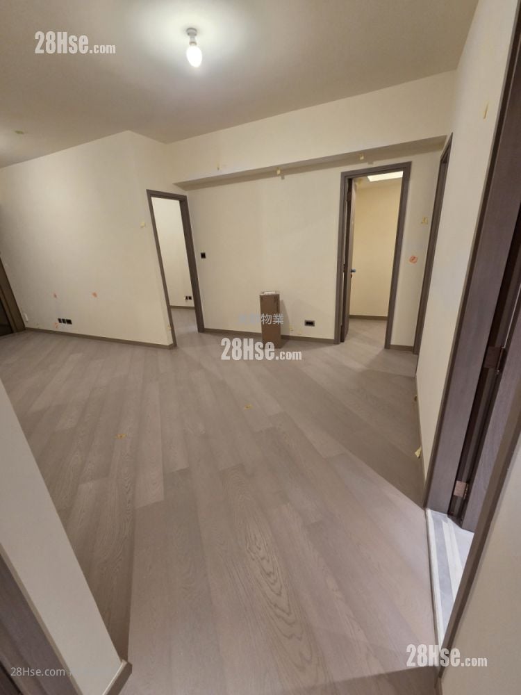 Pano Harbour Sell 3 Bedrooms , 2 Bathrooms 902 ft²