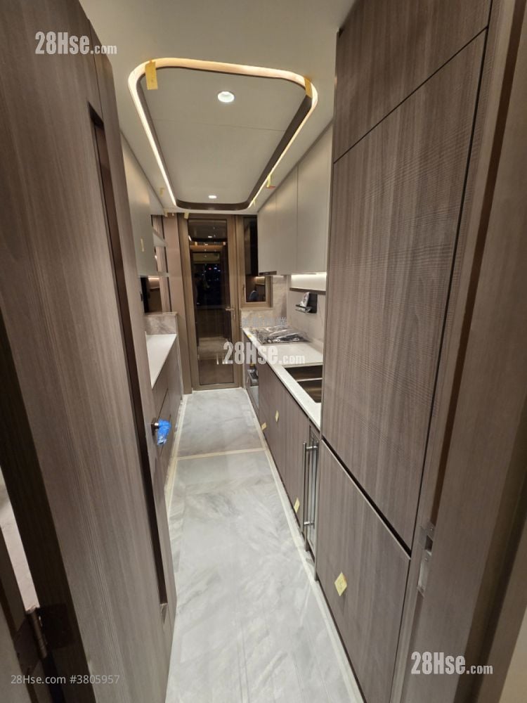 Pano Harbour Sell 3 Bedrooms , 2 Bathrooms 902 ft²