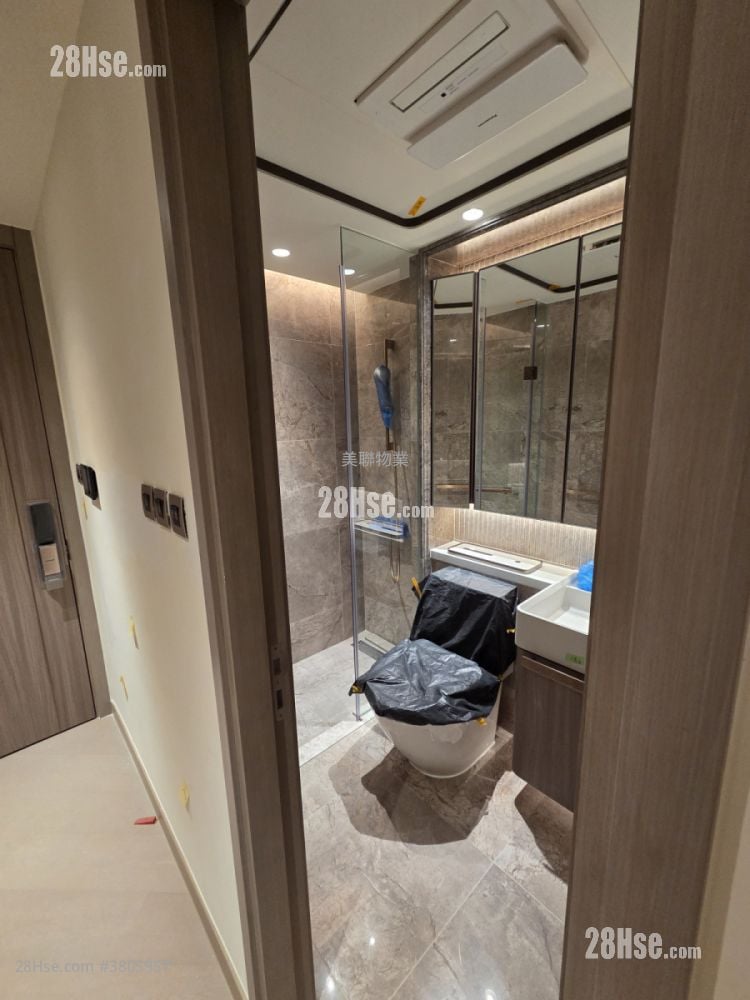 Pano Harbour Sell 3 Bedrooms , 2 Bathrooms 902 ft²