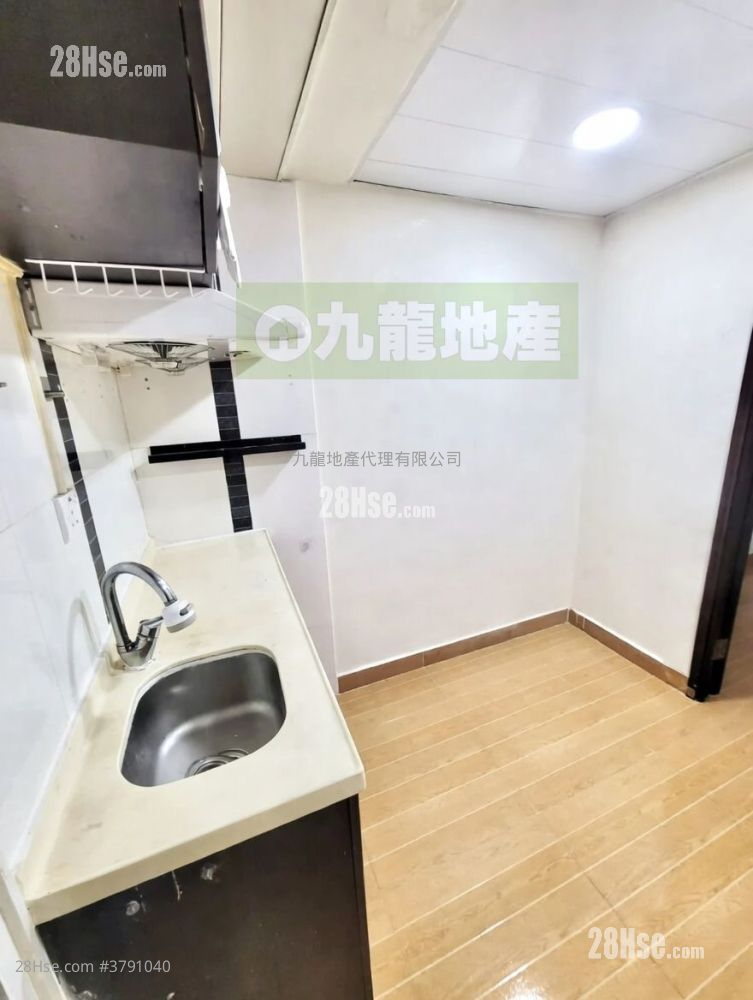 新荣大楼 售盘 2 房 , 1 浴室 337 平方尺