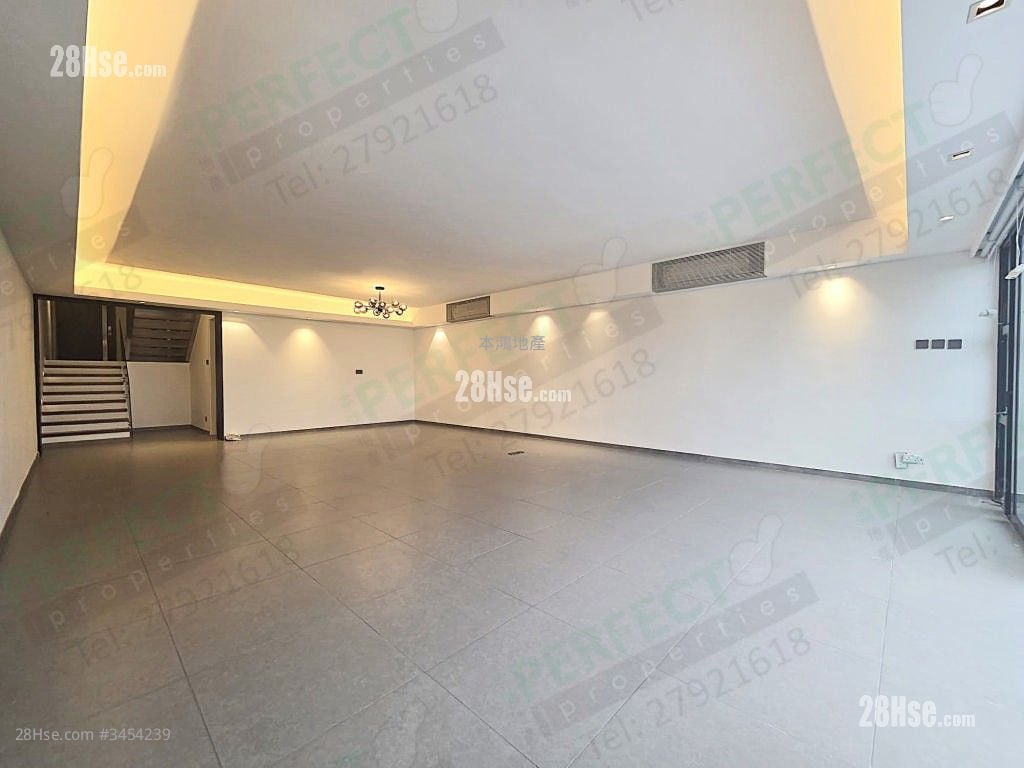 欢景花园 租盘 4 房 2,196 平方尺