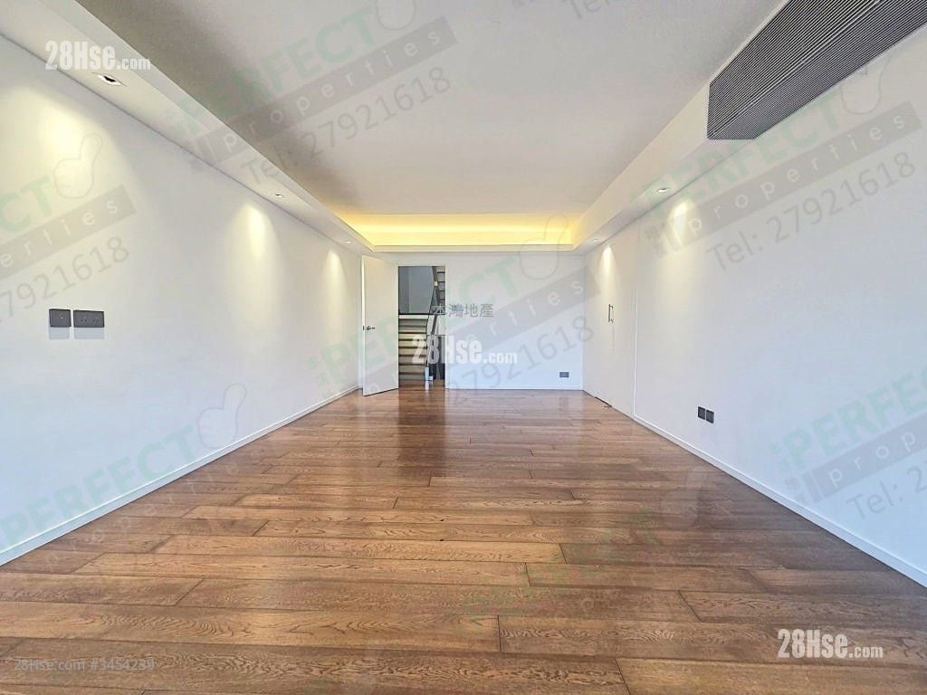 欢景花园 租盘 4 房 2,196 平方尺