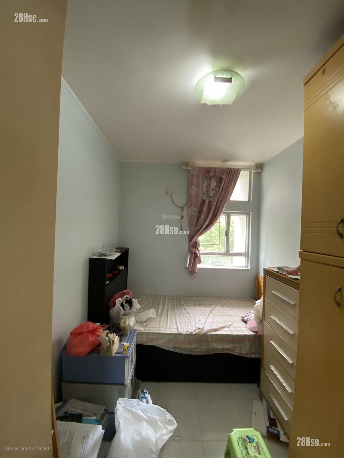 慈爱苑 售盘 3 房 , 1 浴室 645 平方尺