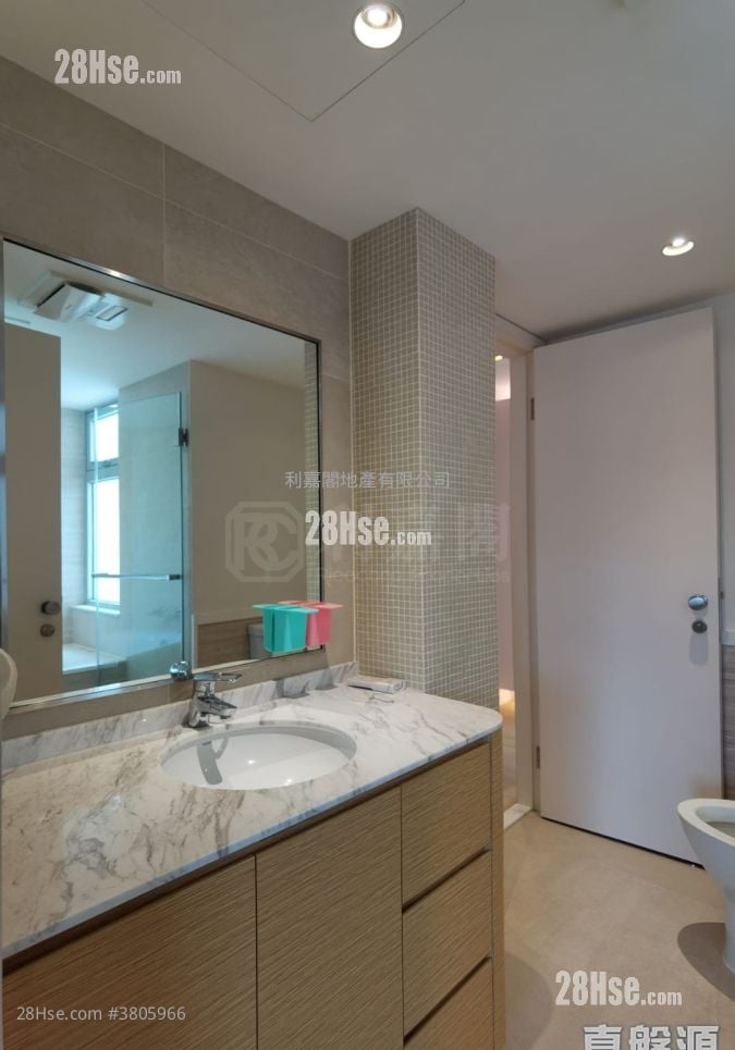 Ming Court Sell 4 Bedrooms 2,271 ft²