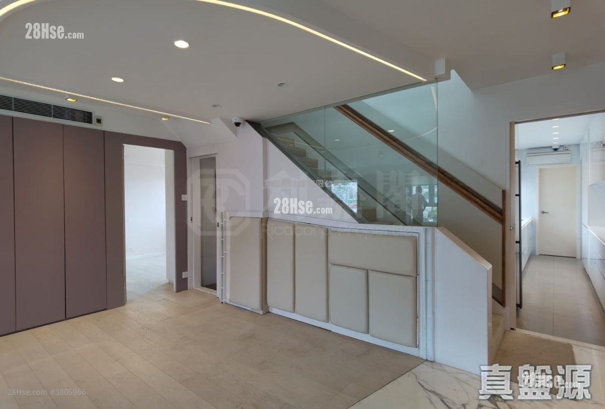 Ming Court Sell 4 Bedrooms 2,271 ft²