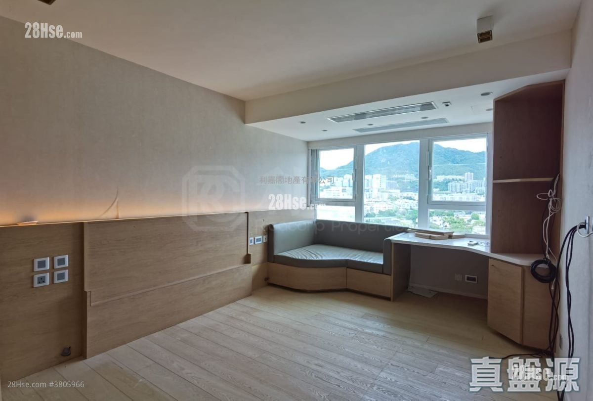 Ming Court Sell 4 Bedrooms 2,271 ft²