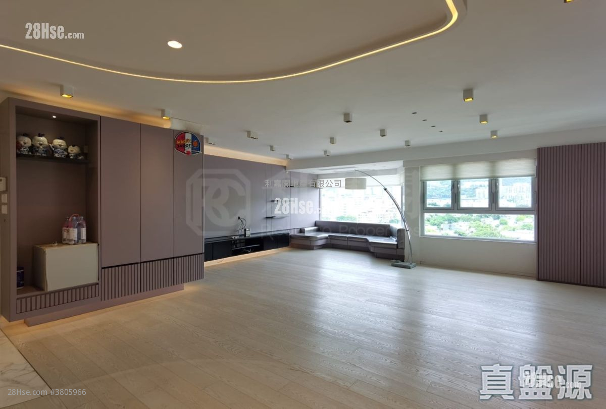 Ming Court Sell 4 Bedrooms 2,271 ft²