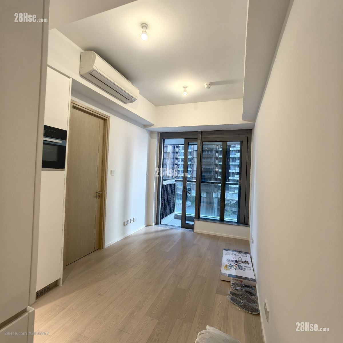 Double Coast 租盘 319 平方尺