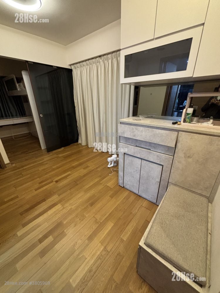 Metroregalia Rental 2 Bedrooms , 1 Bathroom 346 ft²