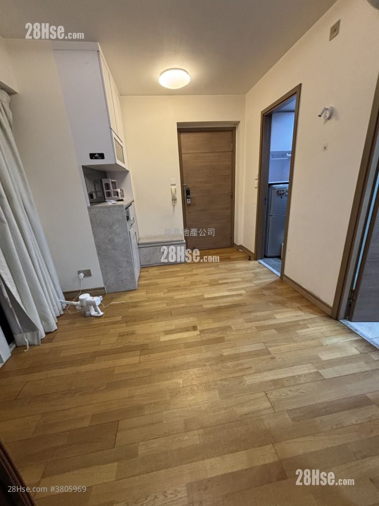 Metroregalia Rental 2 Bedrooms , 1 Bathroom 346 ft²