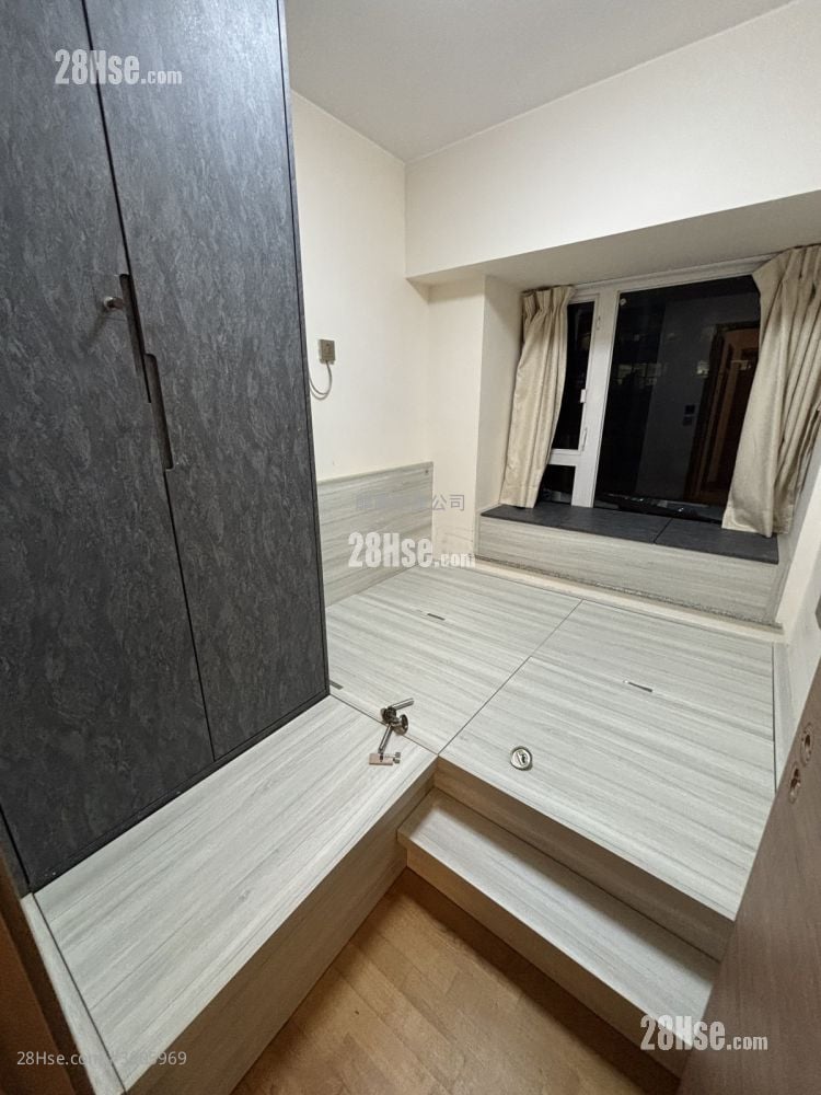 Metroregalia Rental 2 Bedrooms , 1 Bathroom 346 ft²