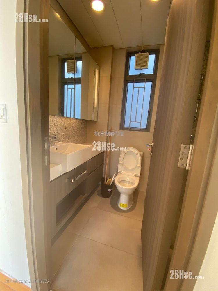 Heya Crystal Rental 2 Bedrooms , 1 Bathroom 505 ft²