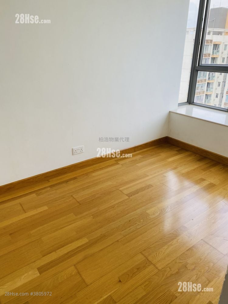 Heya Crystal Rental 2 Bedrooms , 1 Bathroom 505 ft²