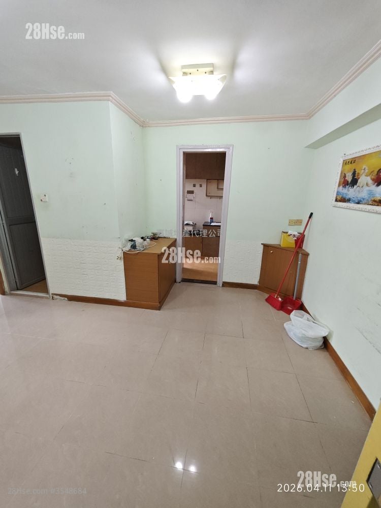 Leung King Estate Rental 2 Bedrooms , 1 Bathroom 385 ft²