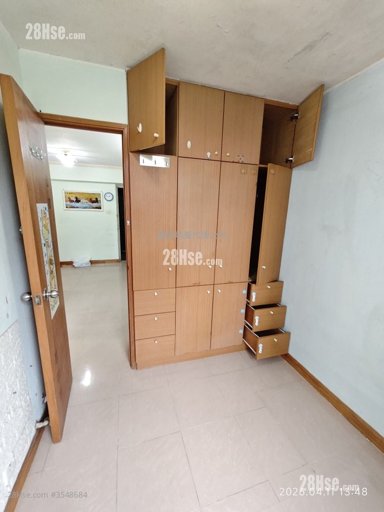 Leung King Estate Rental 2 Bedrooms , 1 Bathroom 385 ft²