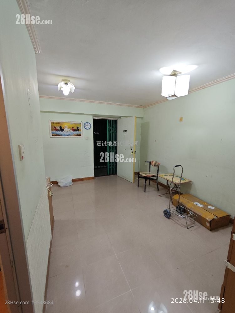 Leung King Estate Rental 2 Bedrooms , 1 Bathroom 385 ft²