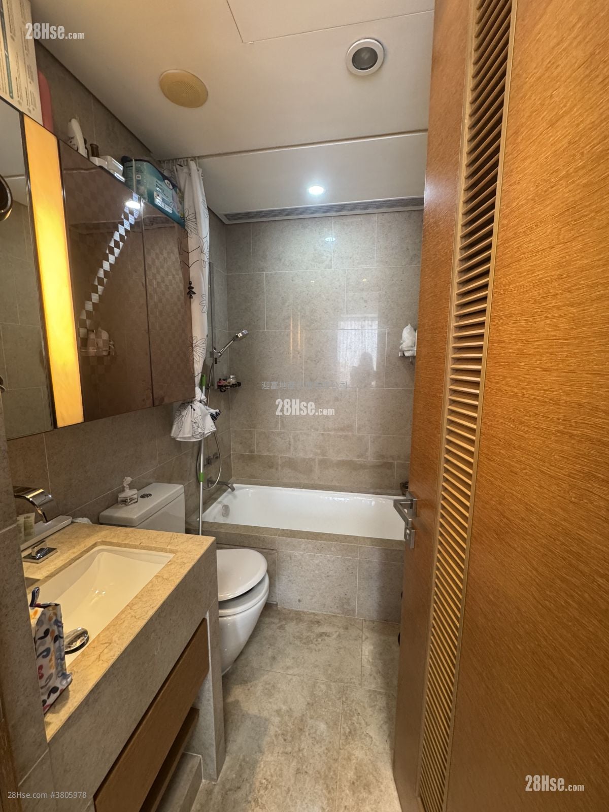 Chatham Gate Sell 3 Bedrooms , 2 Bathrooms 737 ft²