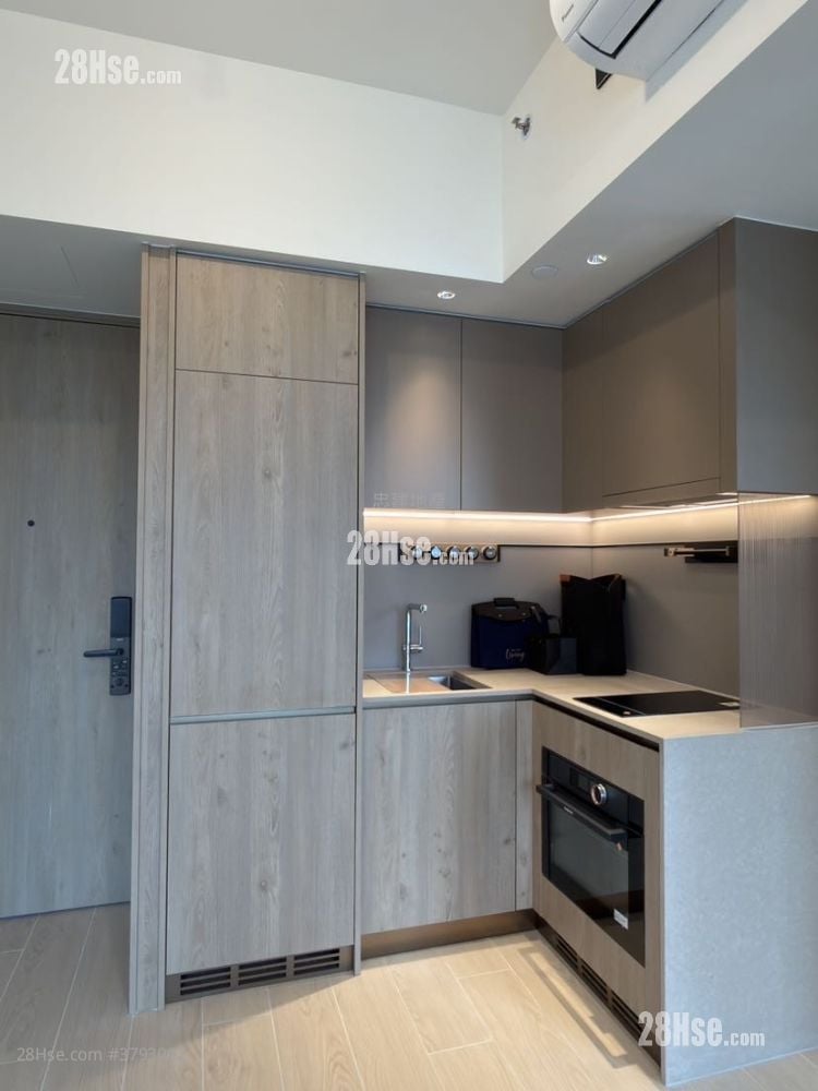 Finnie 租盘 2 房 , 1 浴室 364 平方尺