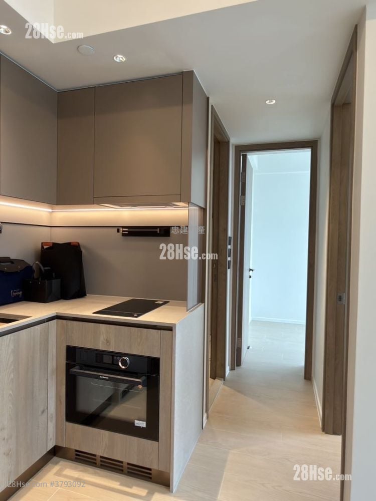 Finnie 租盘 2 房 , 1 浴室 364 平方尺