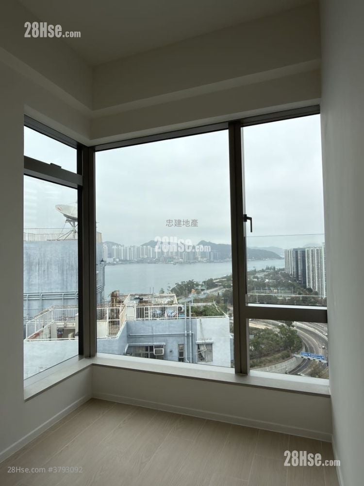 Finnie 租盘 2 房 , 1 浴室 364 平方尺