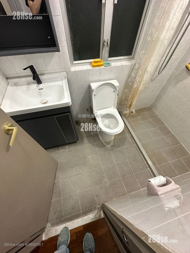 鴻運大樓 租盤 3 房 , 1 浴室 606 平方呎