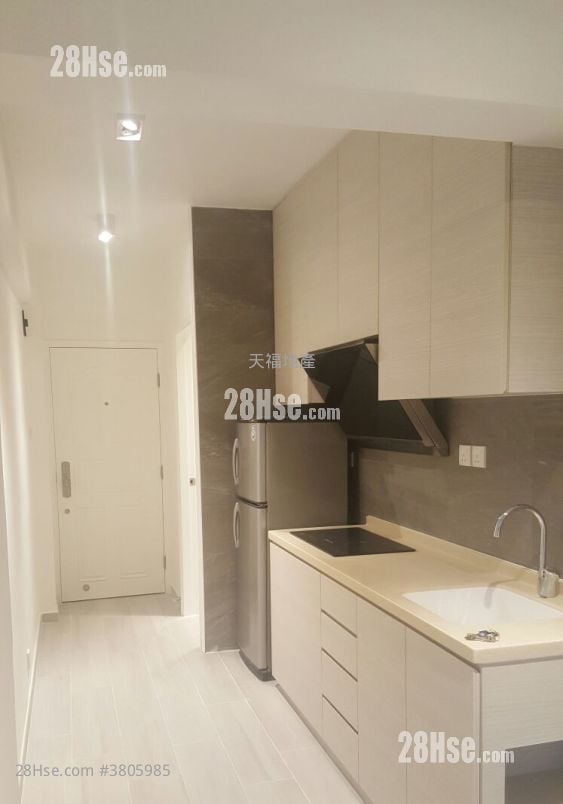 Hung Yip Building Sell 2 Bedrooms , 1 Bathroom 327 ft²