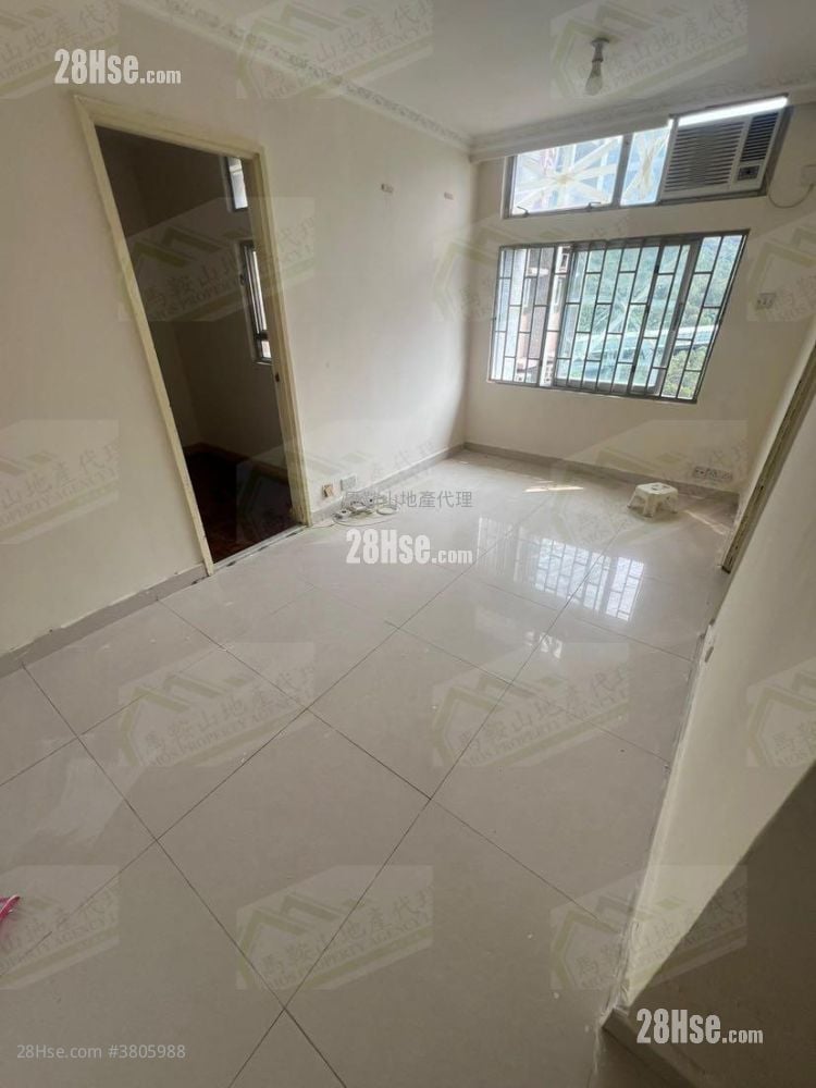 Kam Lung Court Sell 2 Bedrooms , 1 Bathroom