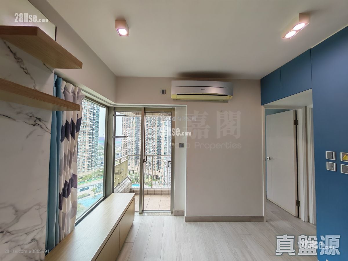 Yoho Town Sell 2 Bedrooms 422 ft²